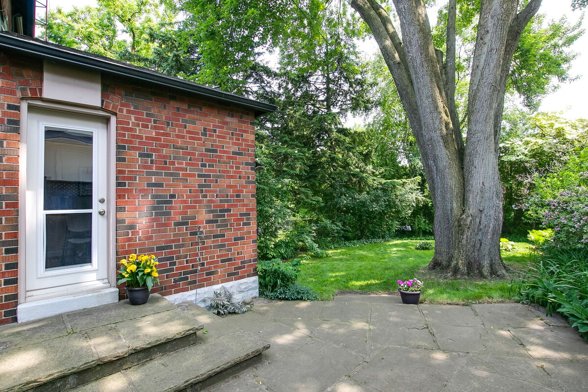 53-web-or-mls-74_003_Backyard