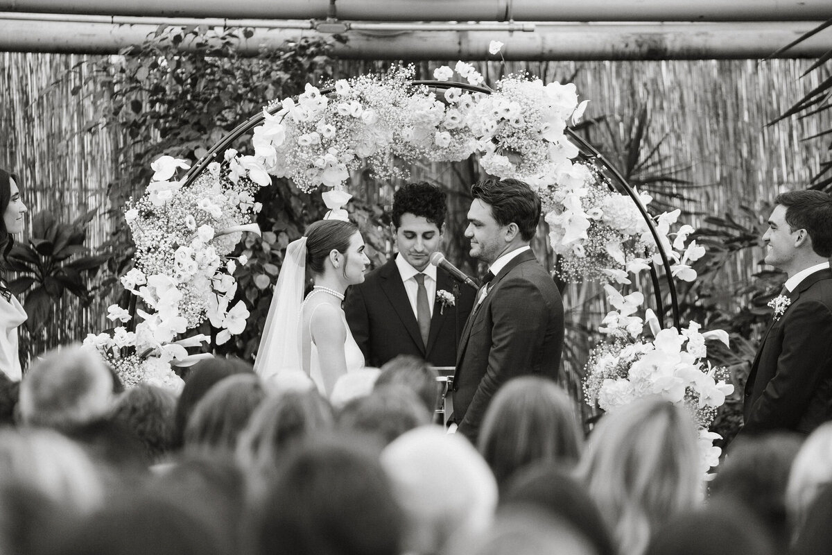 jaclyn-fisher-events-planning-chic-modern-greenhouse-wedding-in-philadelphia-127