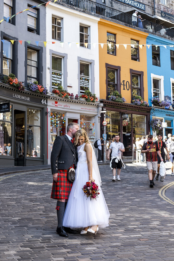 Edinburgh-Wedding-photographer-Ghillie-Dhu-82