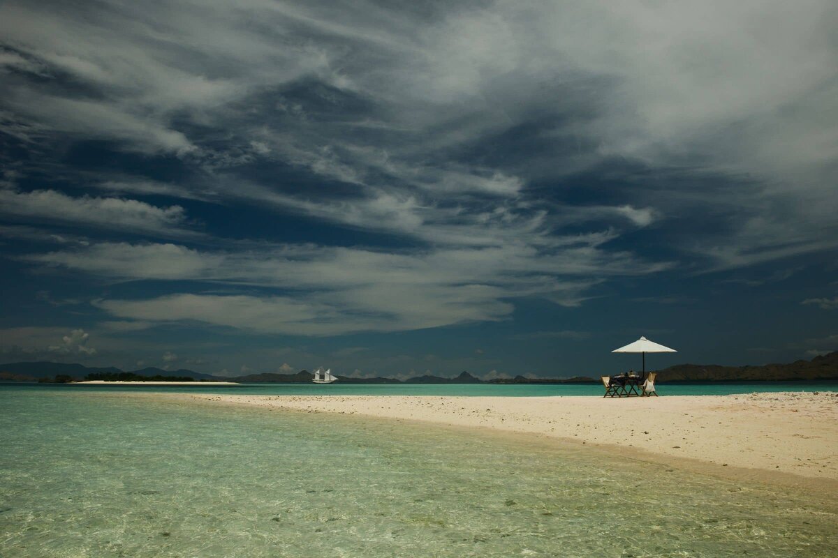 Luxury Yacht Charter Indonesia alexa_1774