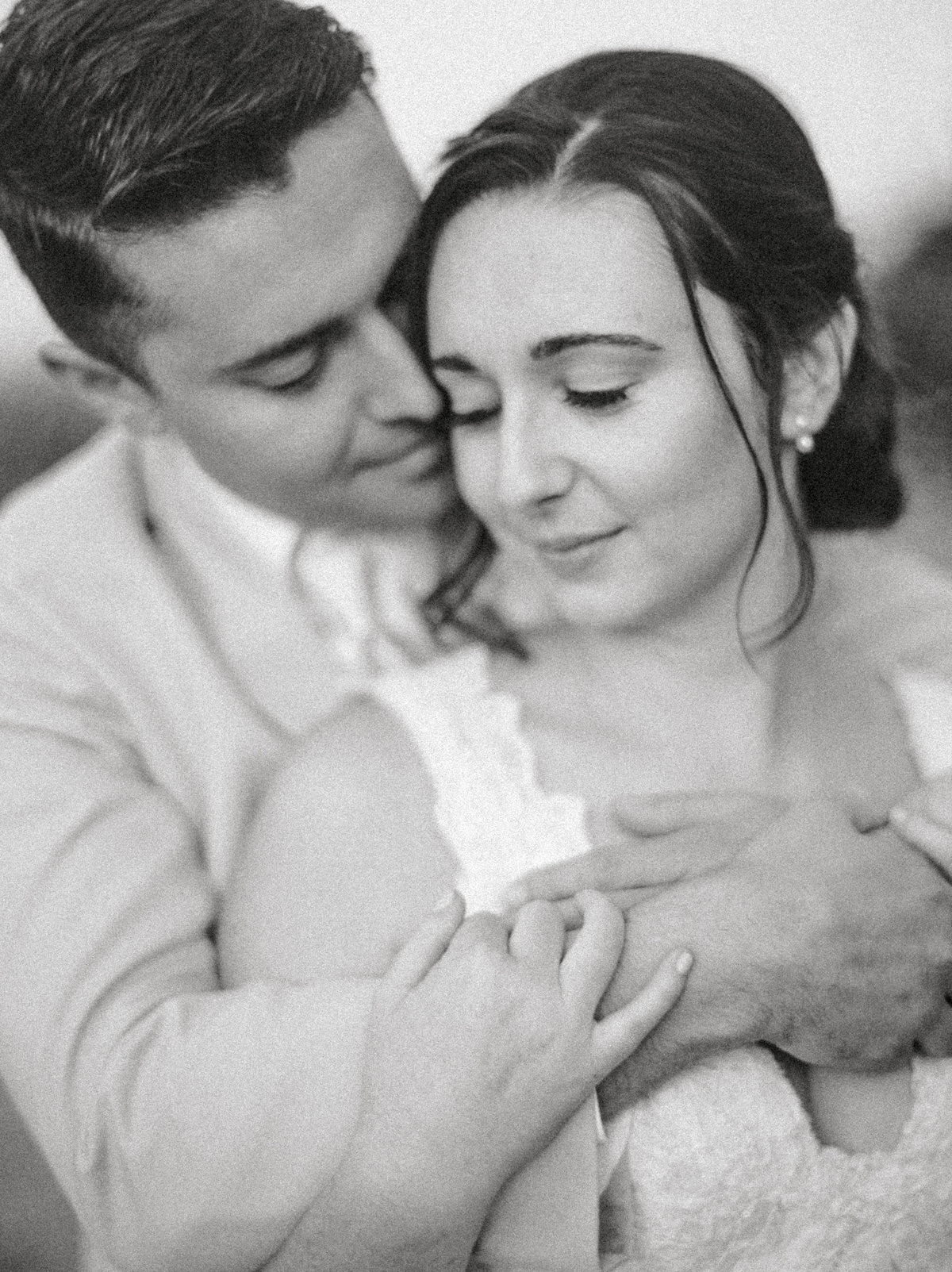 Dana + Nick Sneaks-1022