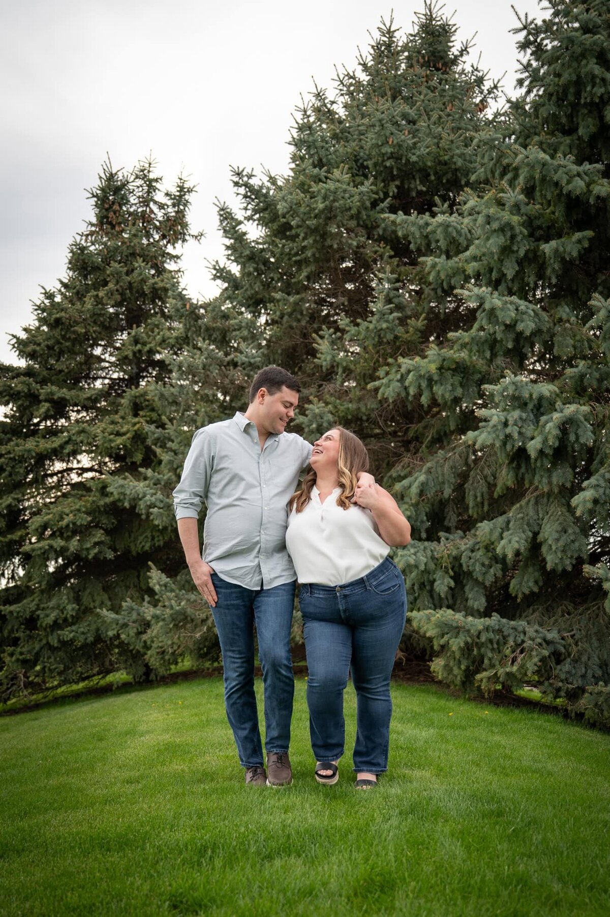 grandrapidsweddingphotographer-engaged-6