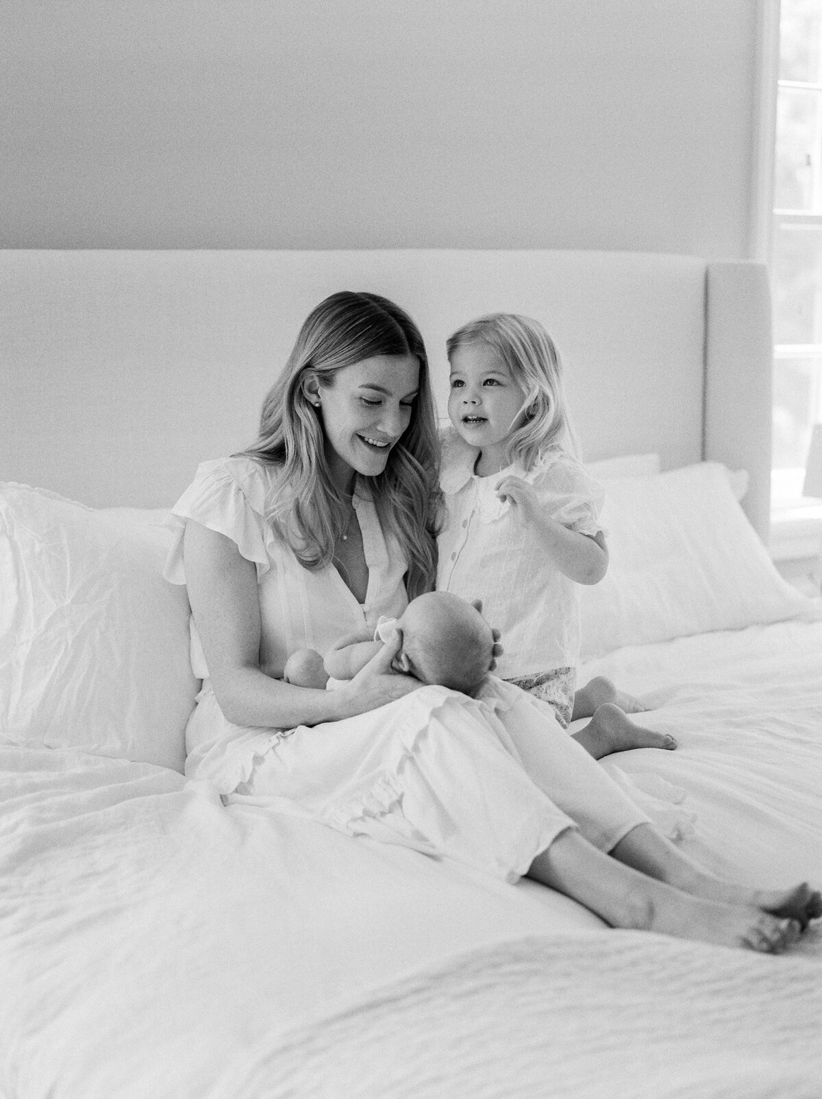 modern-indoor-newborn-richmond-va-photos-amy-nicole-photography-0034