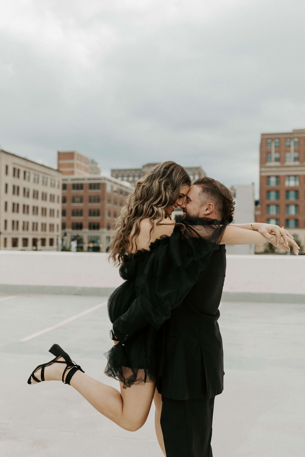 downtown-buffalo-engagement-session-012