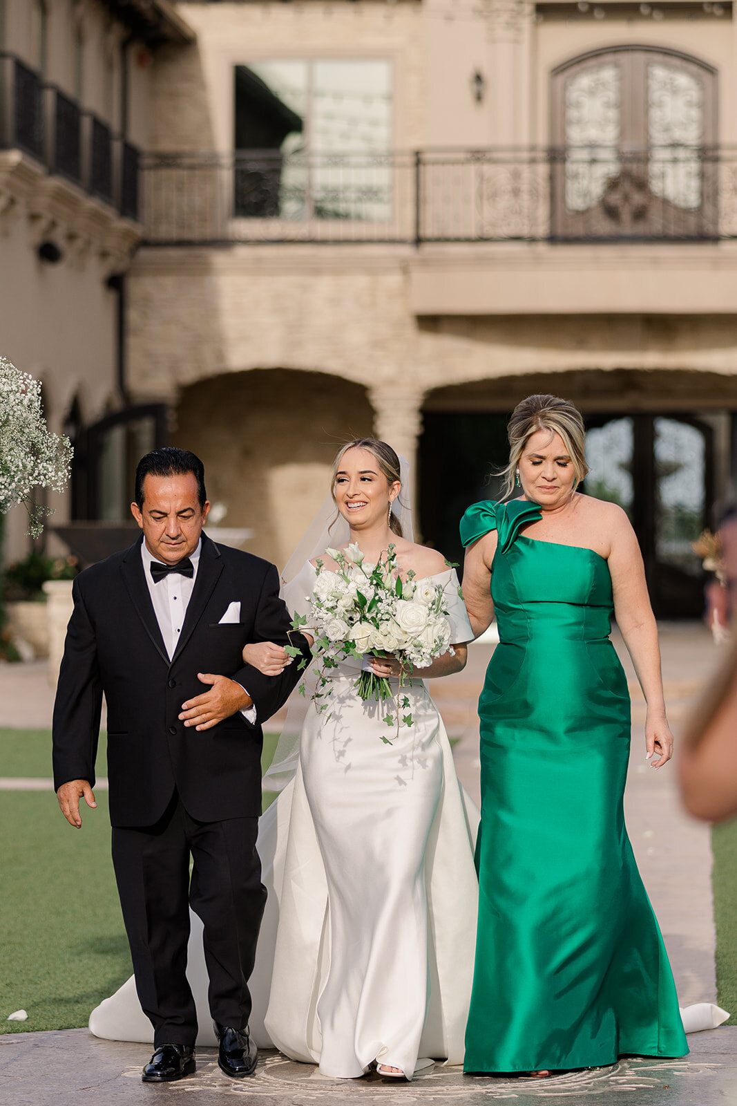 Lorena Ferraz and Gustavo Antonio Wedding _ Marissa Reib Photography _ Tulsa Wedding Photographer-309