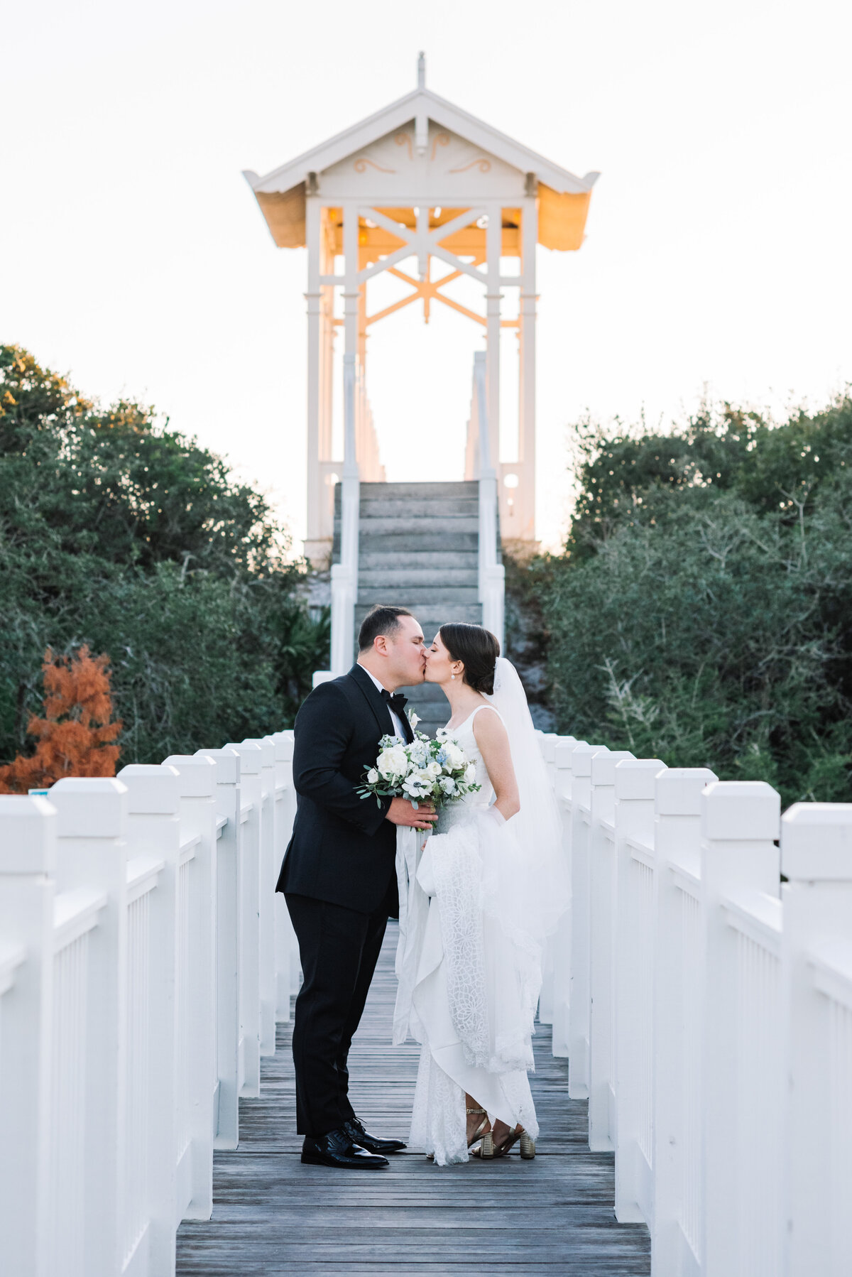 bride-groom-carillon-weddings-3