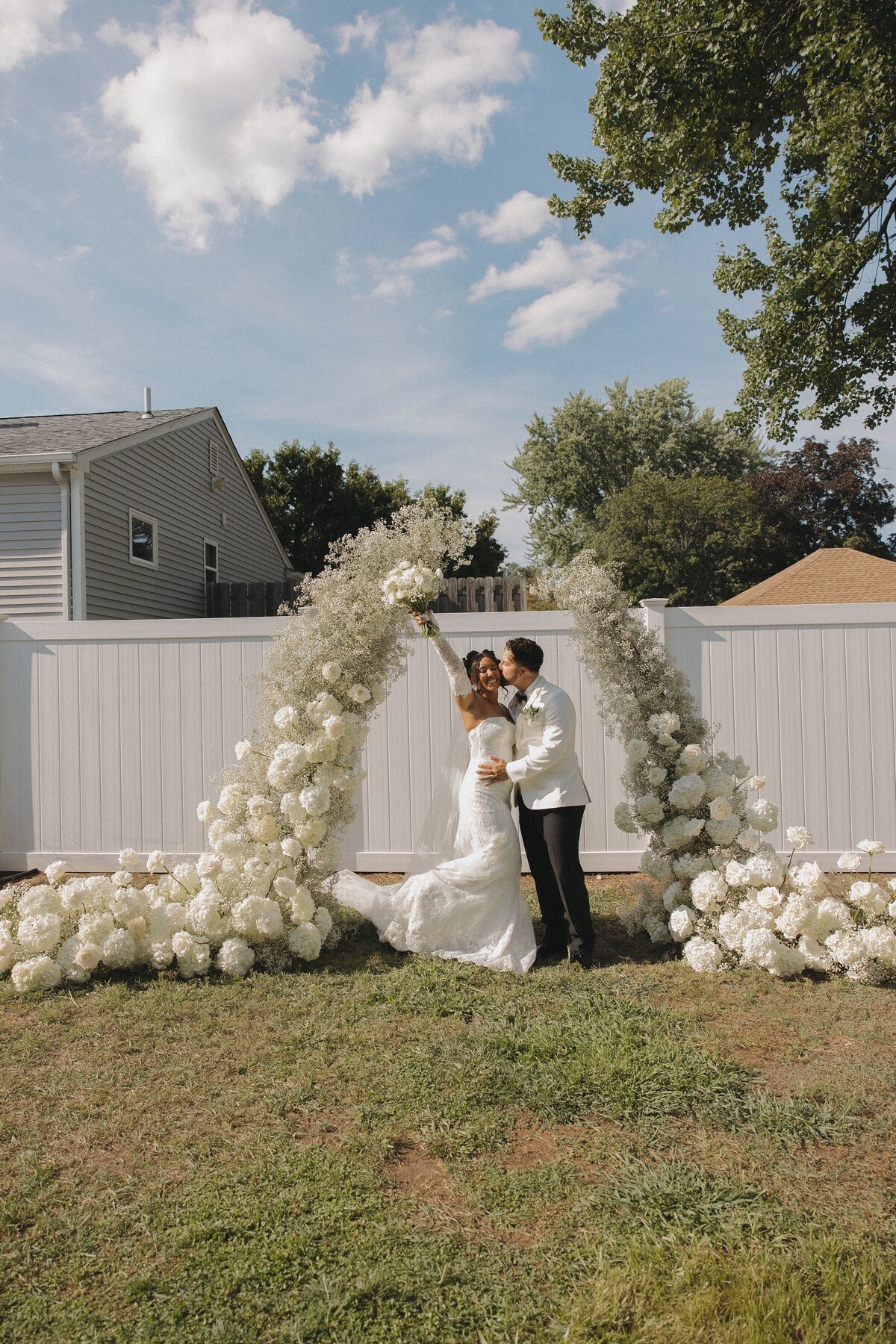 backyard-wedding-in-massachusetts-3