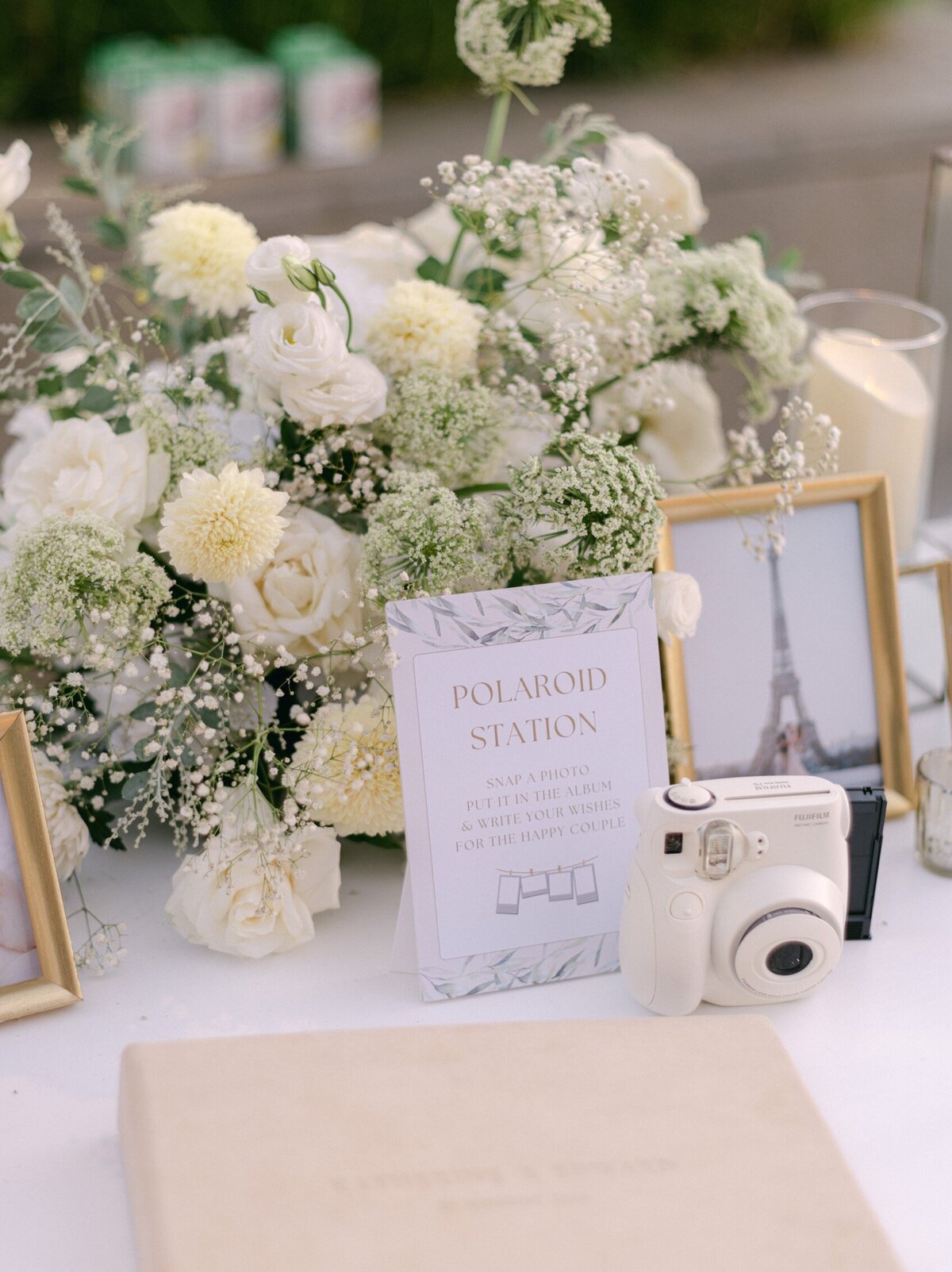 Wedding Guestbook Table