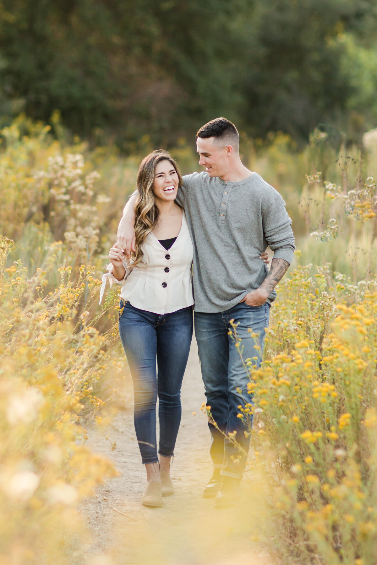 grassy-field-engagement-session-san-diego-9