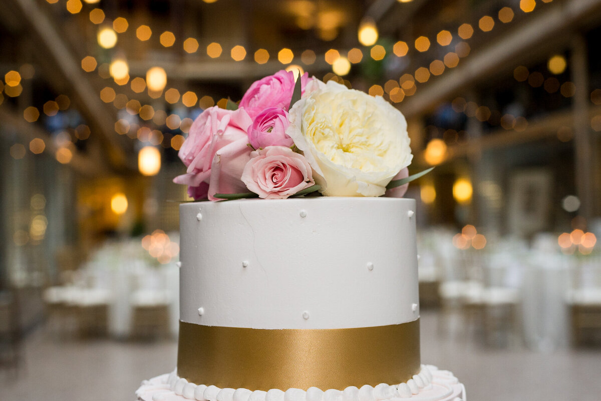 Cake with roses on top Cleveland Arcade