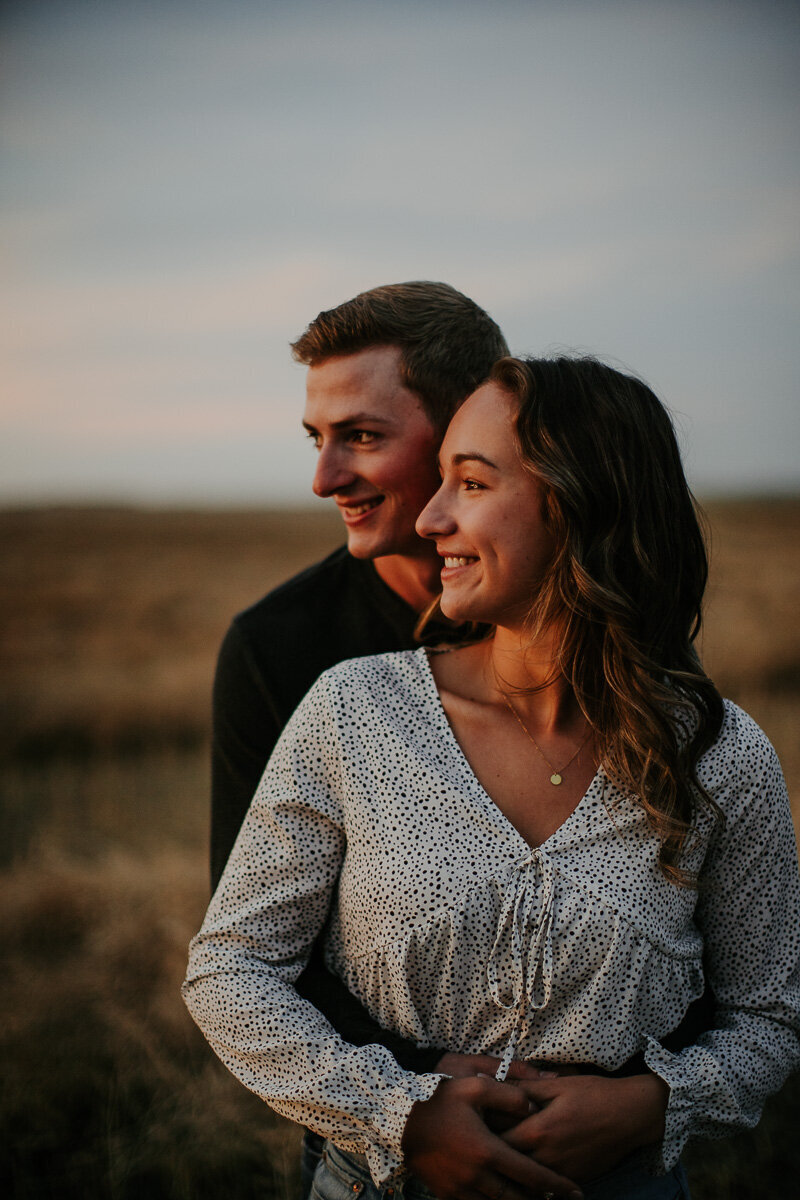 lumy+co_badlands-local-buffalo-jump-engagement-photographer-39