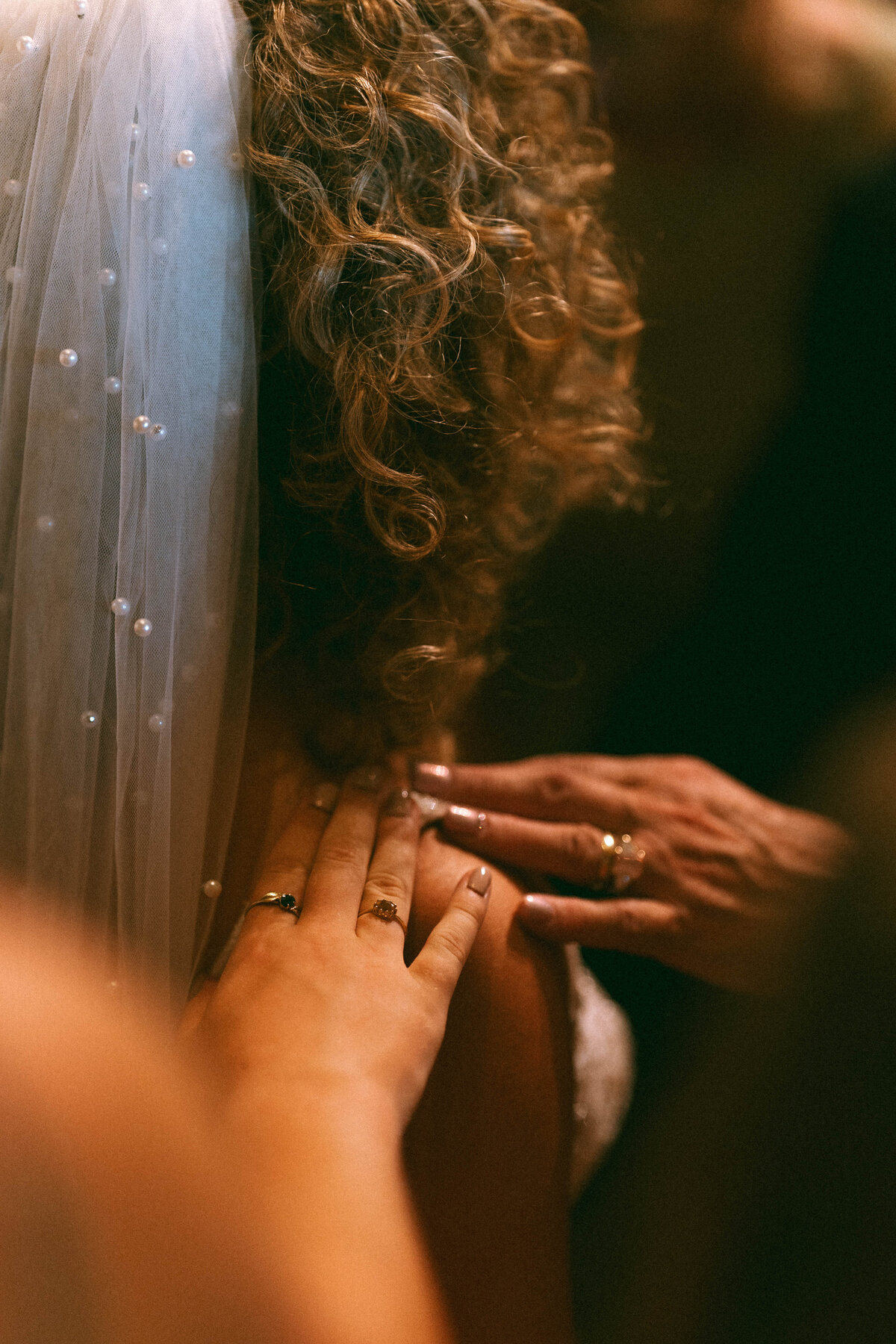 A7300600-min