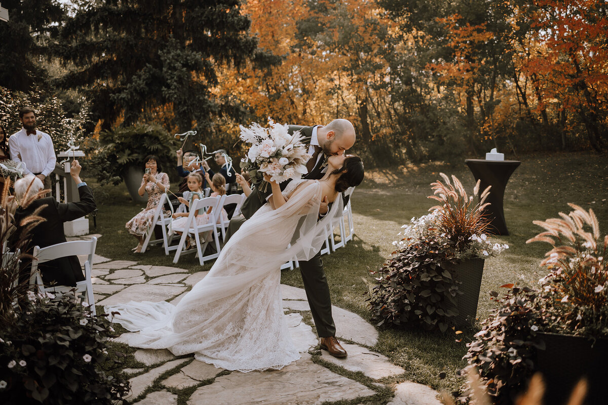 Alberta_elopement_photographer (23)