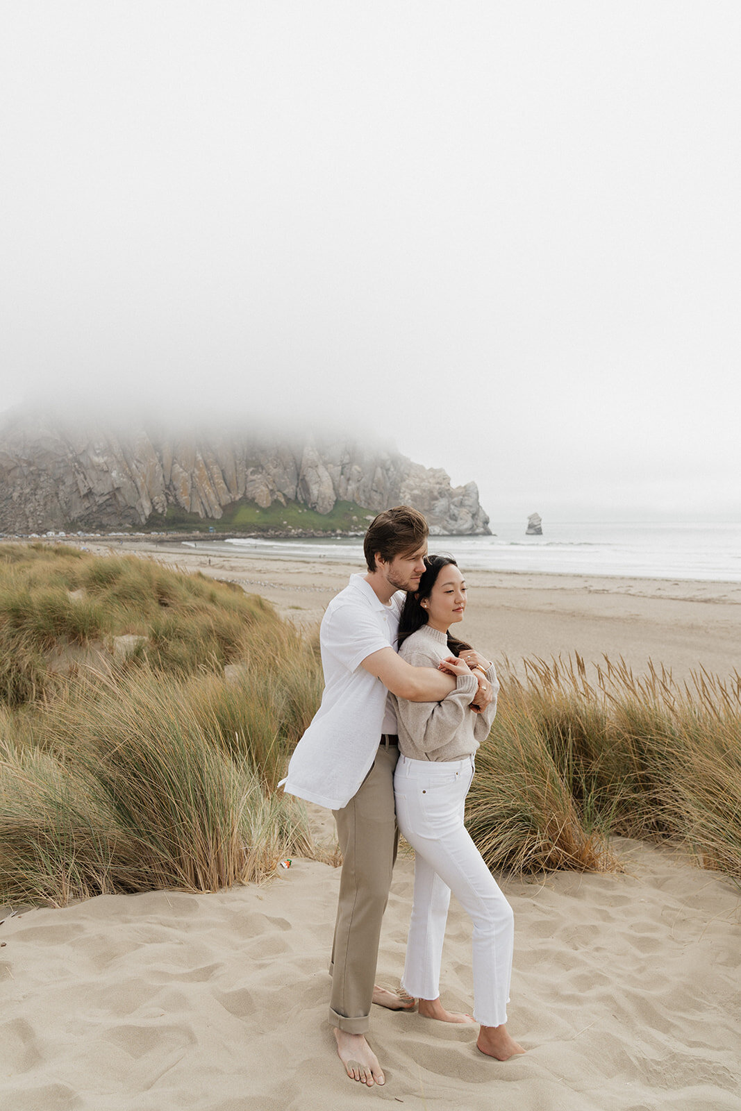 Adventurous-Engagement-Photos-in-Morro-Bay-by-Samantha-Anne4