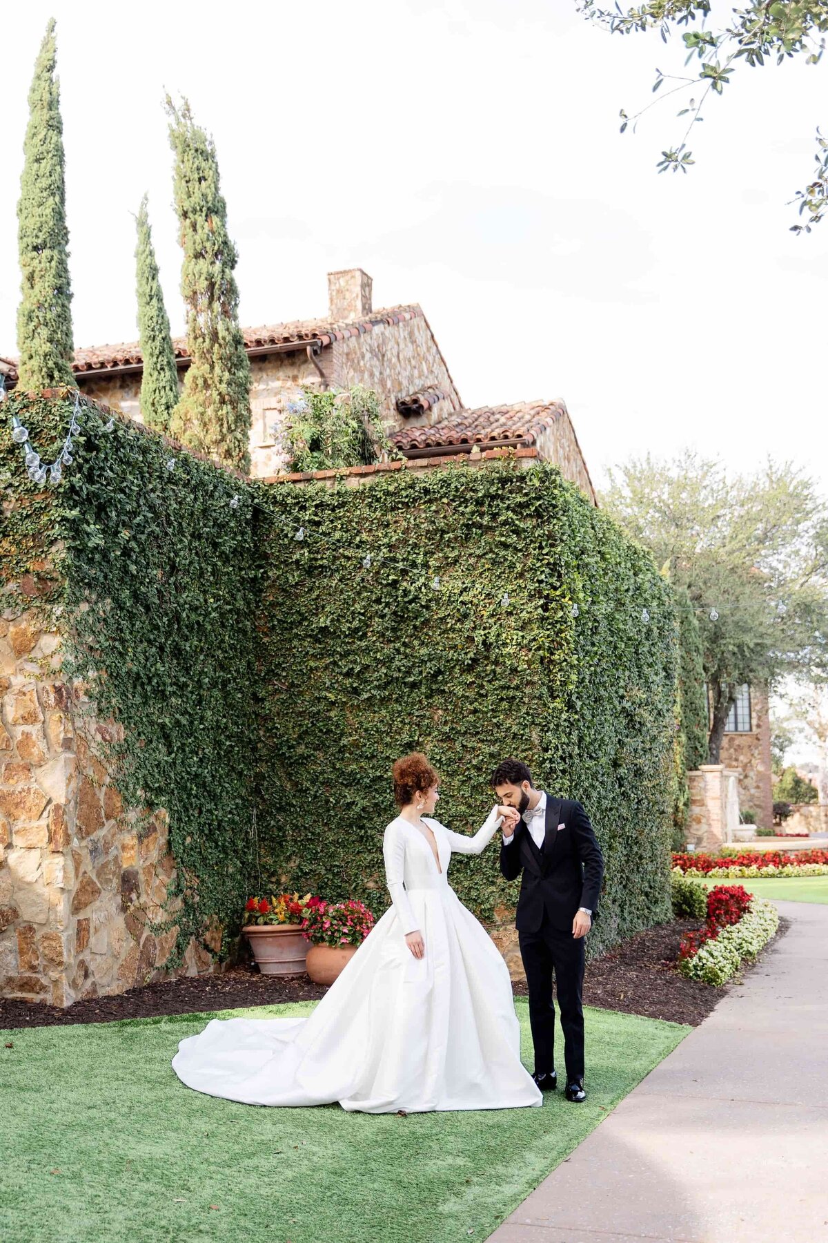 Klarissa-Lissette-wedding-photographer-Bella-Collina-16