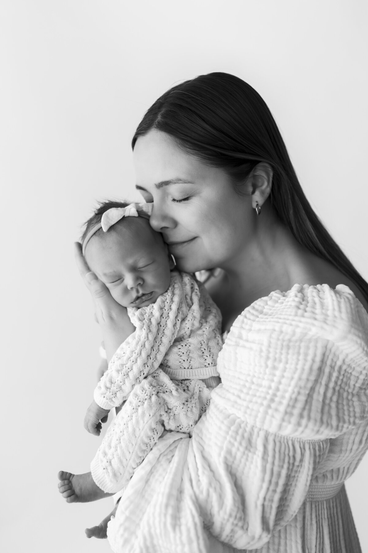Natural timeless newborn session in Bemidji Minnesota studio