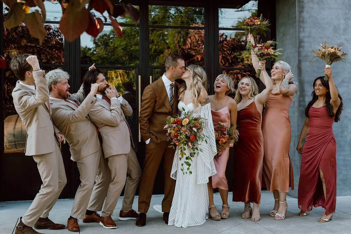 autumn bridal party at Clementine in Nashville