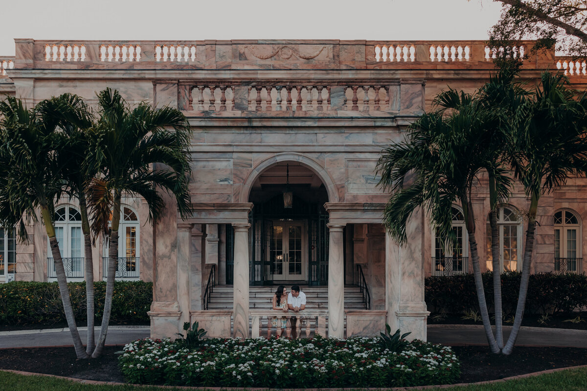 Sarasota Engagement Session | Sarasota engagement photos | new college engagement photos | ringling engagement photos | ringling engagement session