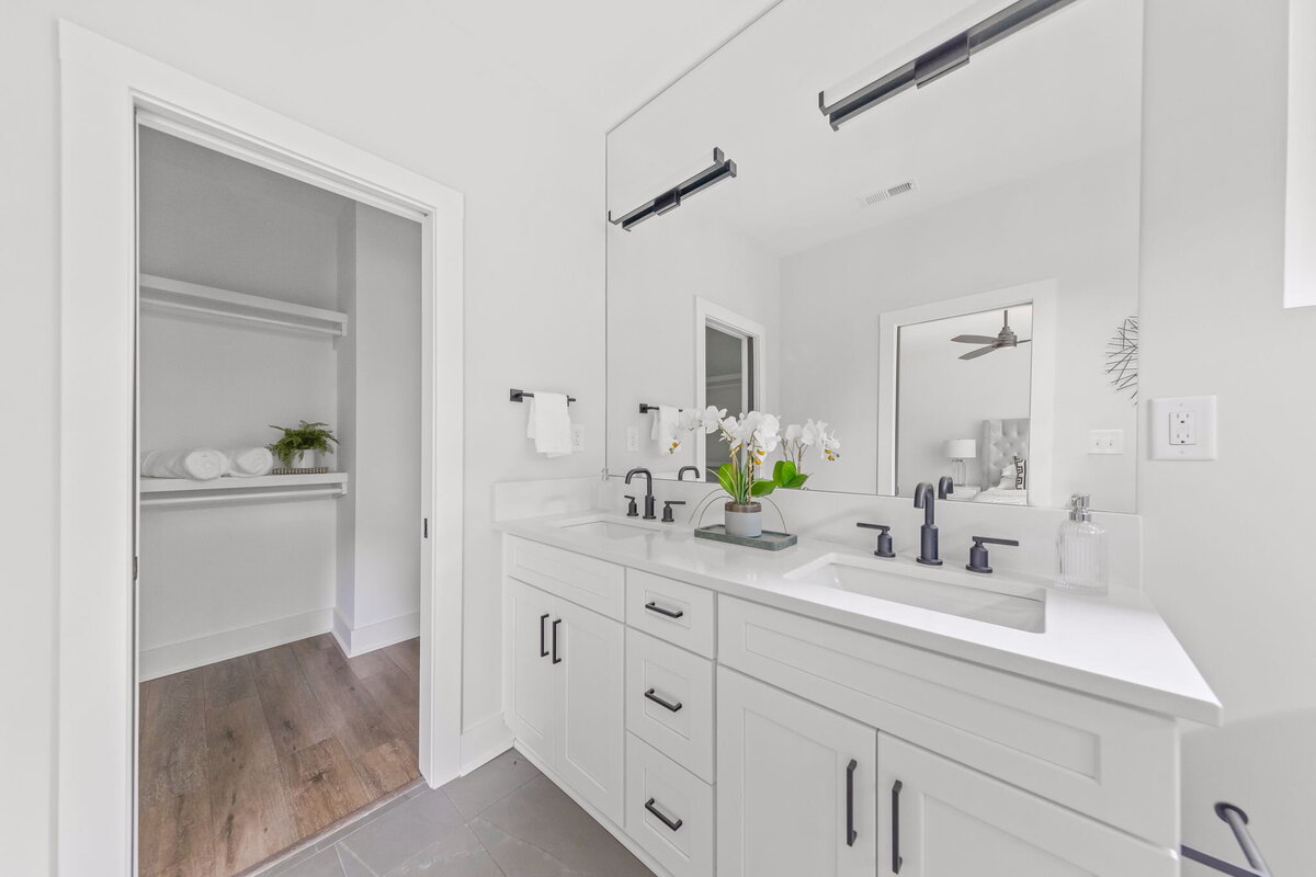 Hallmark Builders - Parkway Ave - Charlotte new construction homes developer - 21