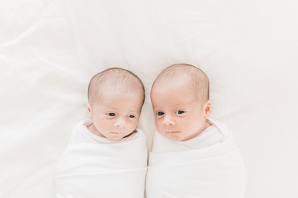 charleston-baby-photographer-twin-newborn-session-caitlyn-motycka-photography_0008