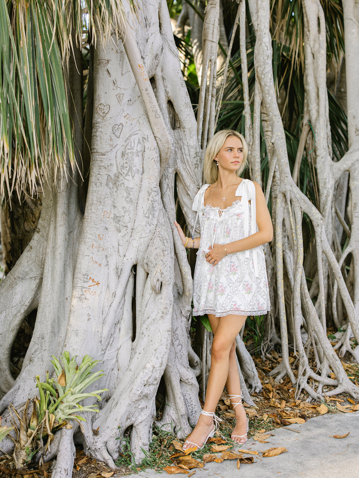 Senior Photographer Outdoors43