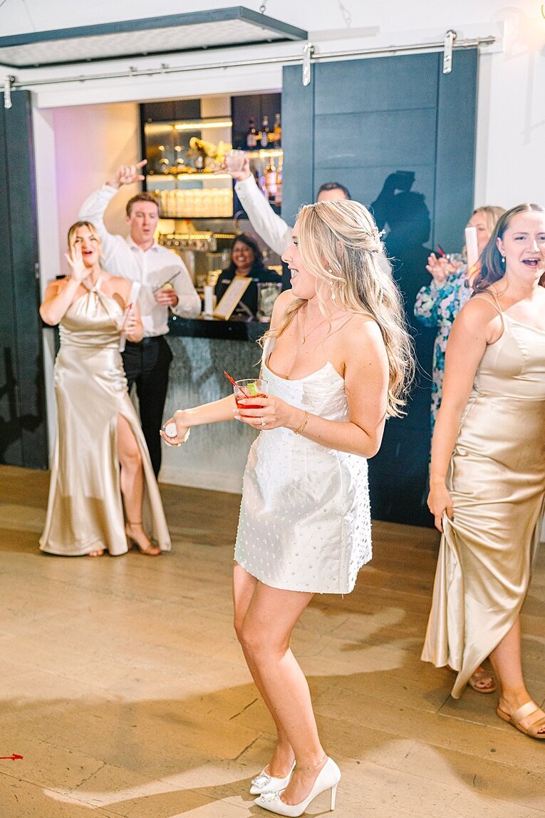 bay-pointe-woods-shelbyville-grand-rapids-michigan-wedding-photographer_0027