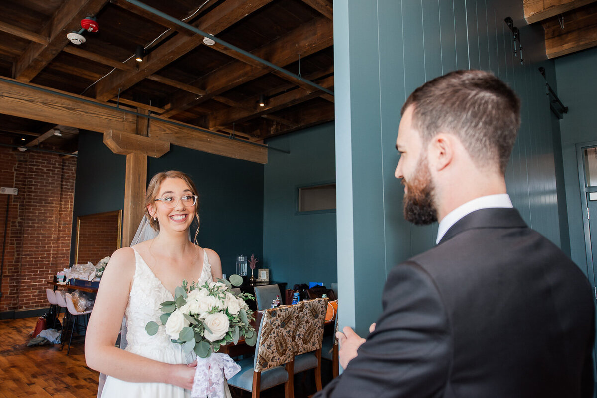 catholic-wedding-summer-indianapolis-indiana-st-johns-indy-catholic-church-28