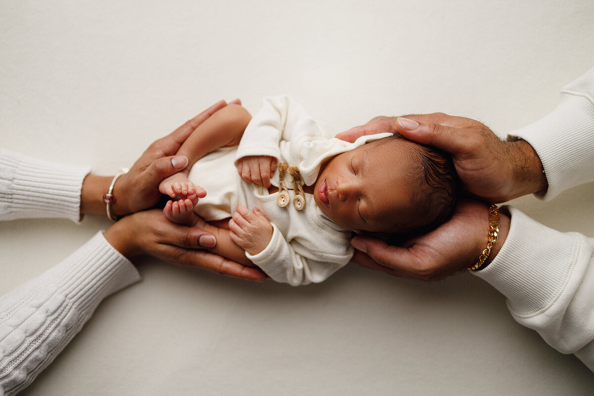McDonough newborn photographer, Atlanta Newborn Photographer, Fayetteville newborn Photographer, Peachtree city newborn photographer, Hampton ga newborn photographer, marietta ga newborn photographer