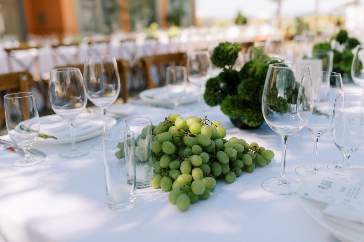 grape-green-tablescape