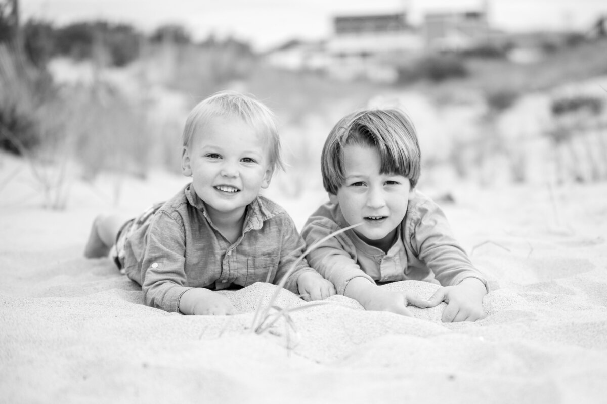 Sea-Bright-Rumson-Living-family-portrait-Marnie-Doherty-Photography-2