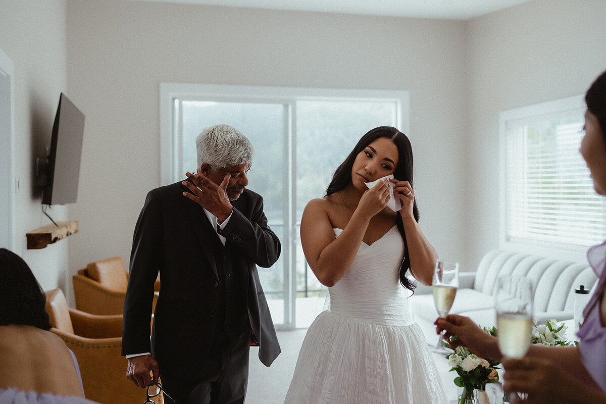 emotive-emotional-cinematic-wedding-photographer-sunshinecoast
