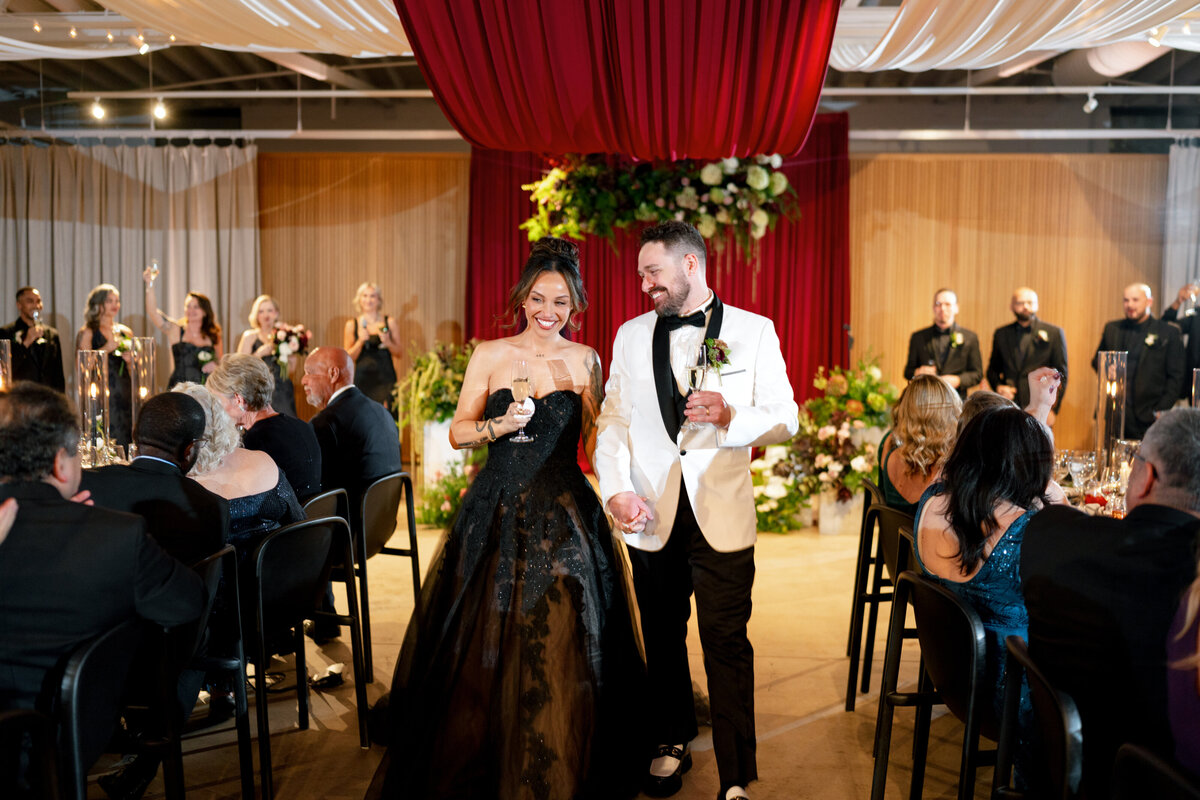 Berlez-Aspen-Avenue-Chicago-Wedding-Photographer- Clementine-Events-Thistle-&-Plume-Shannon-O’Brien-Makeup-Daniela-Kosta-Beauty-Sarabande-The-Robey-Vogue-Magazine-Editorial-Edgy-143