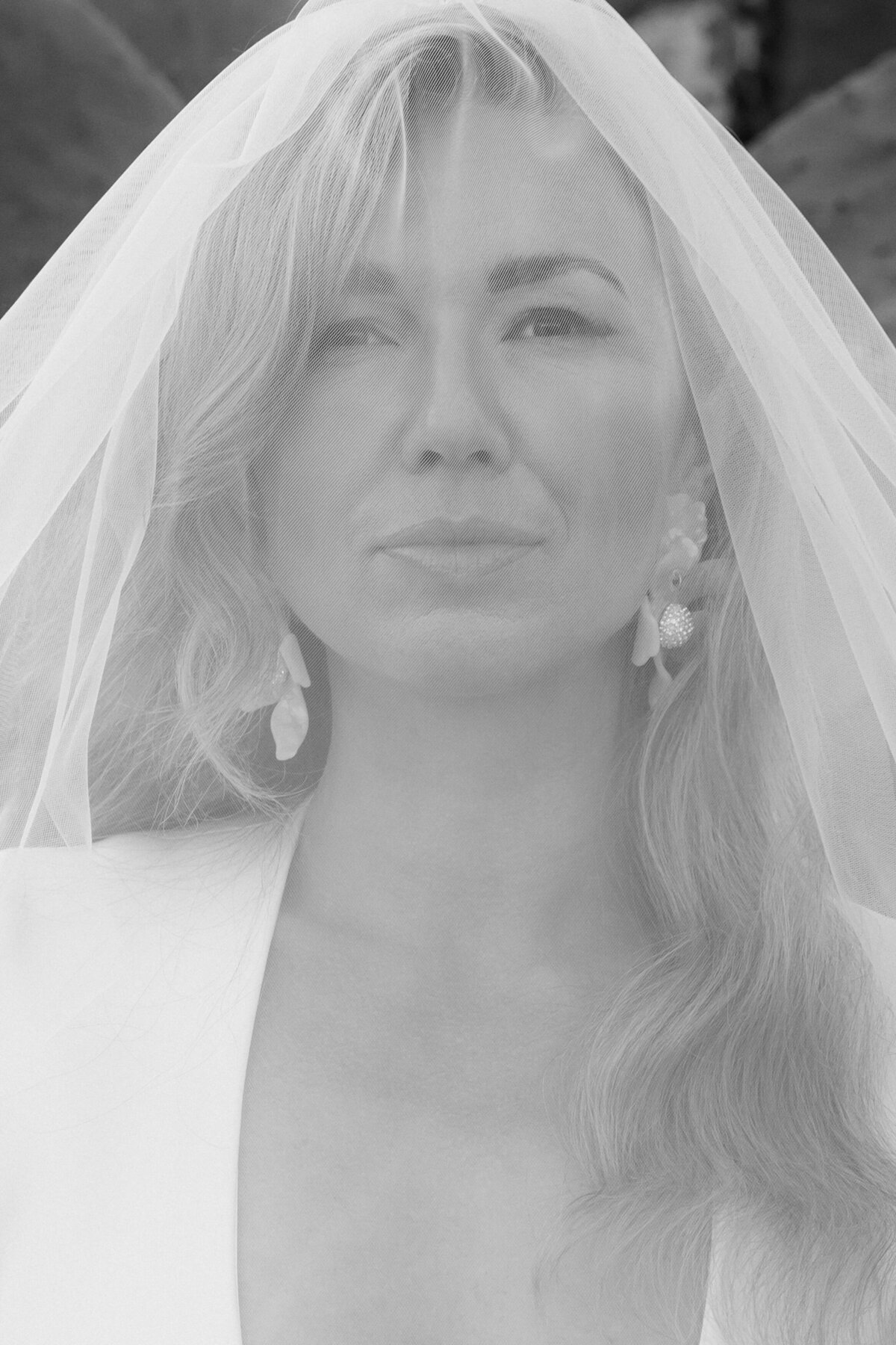 luxury-wedding-bridal-editorial-portrait-mallorca-timeless