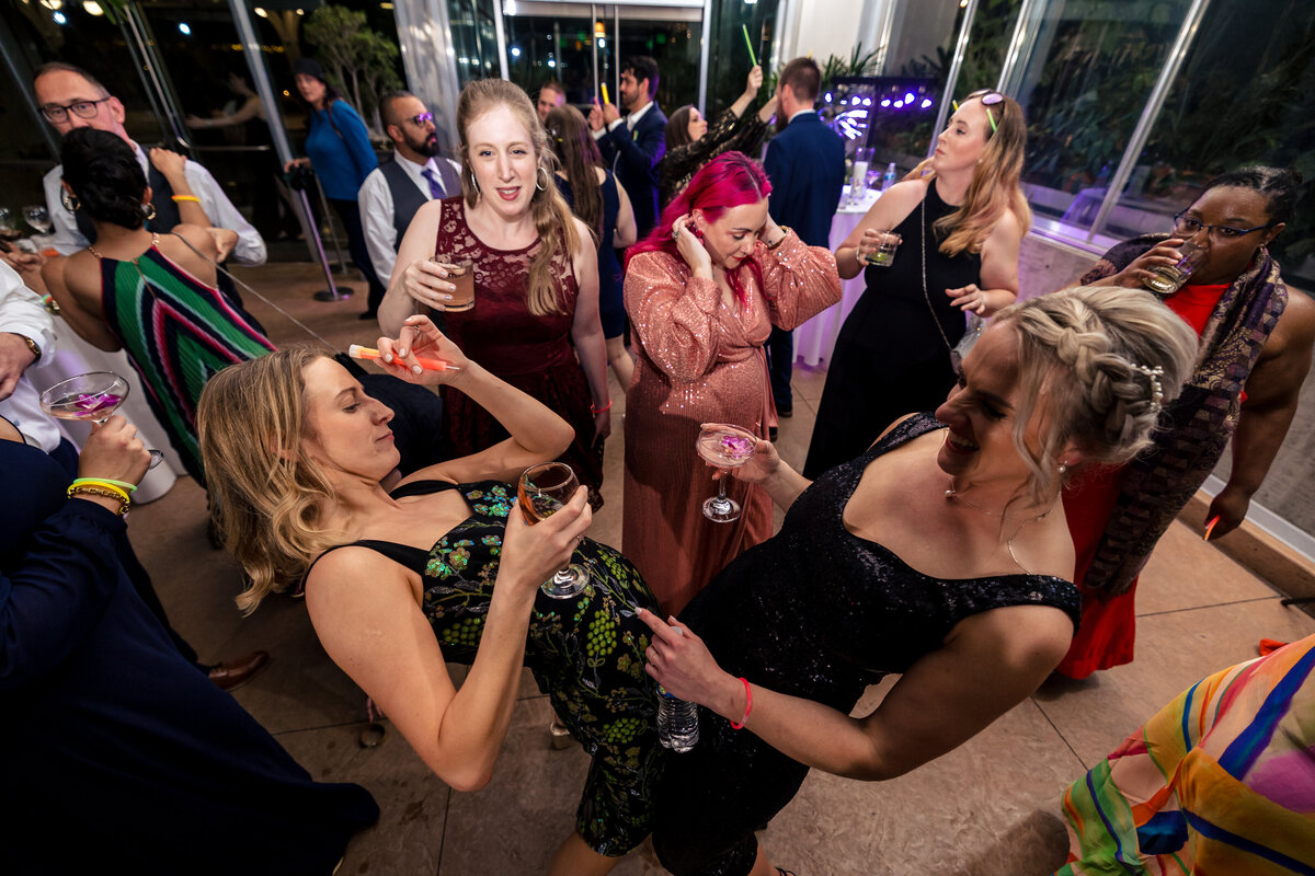 leslie and amanda-loveasha-629