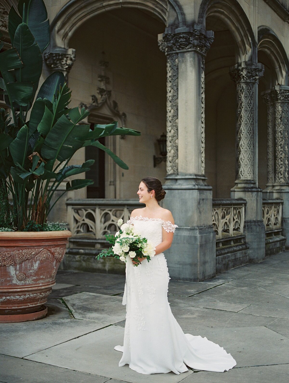 Casie-Marie-Photography-Biltmore-Asheville-NC-Hybrid-Wedding-Photographer-2023-10