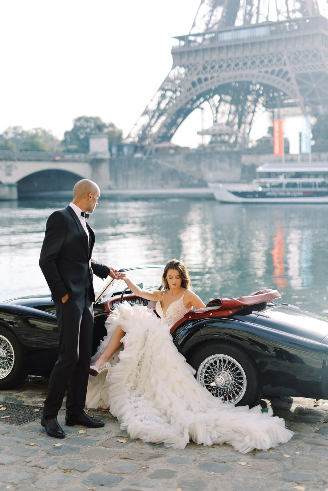 Modern Film Wedding Photography in Paris France 83