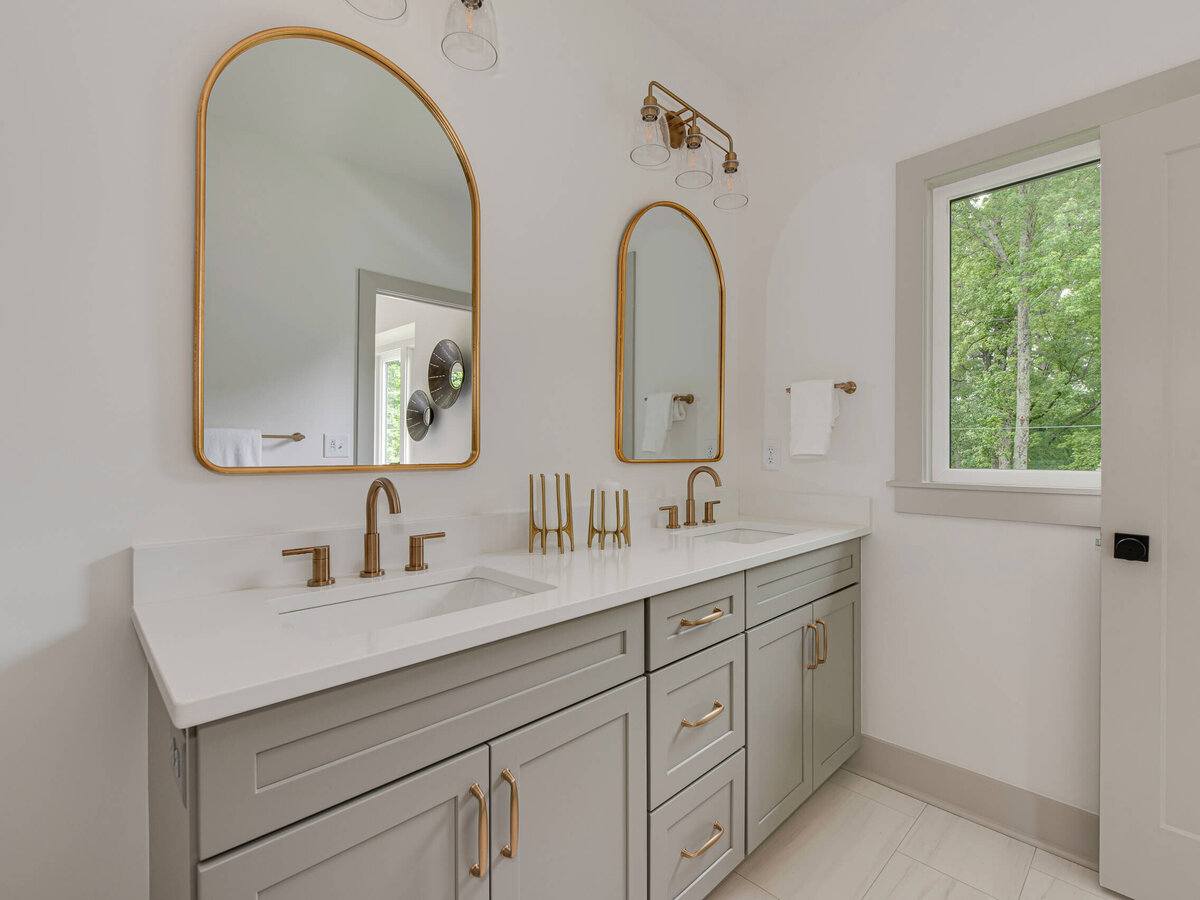 Springdale Plaza Midwood Townhomes-12