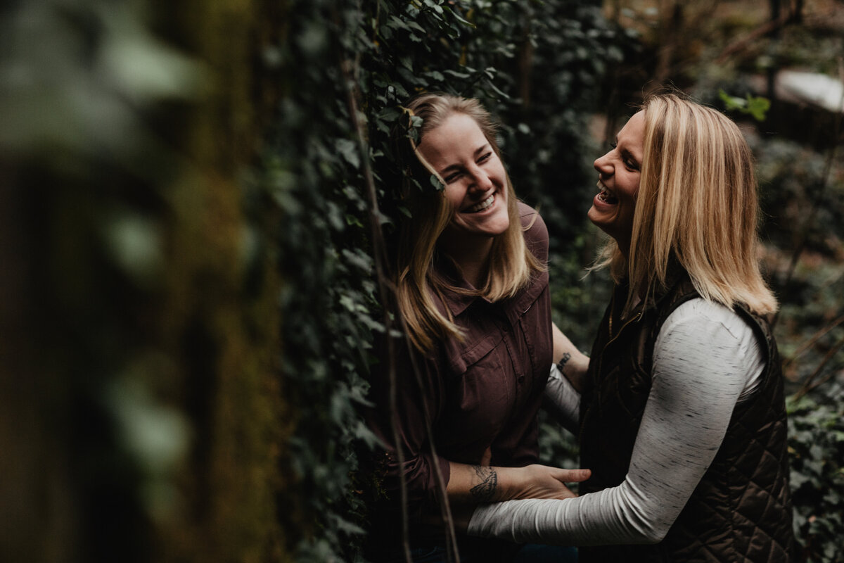 LGBTQ+ Elopement in Tennessee at Ijams Nature Center