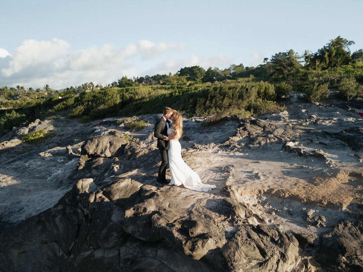 maui beach engagement session