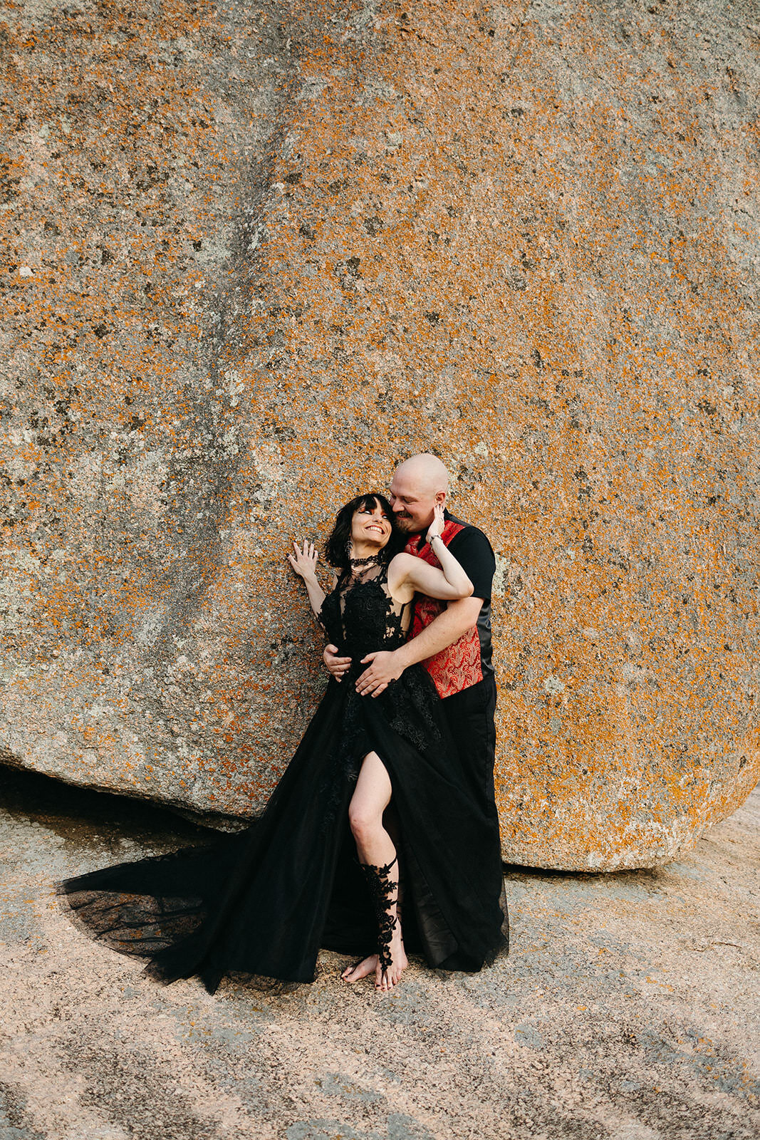 enchanted-rock-engagement-session-leah-thomason-photography-1