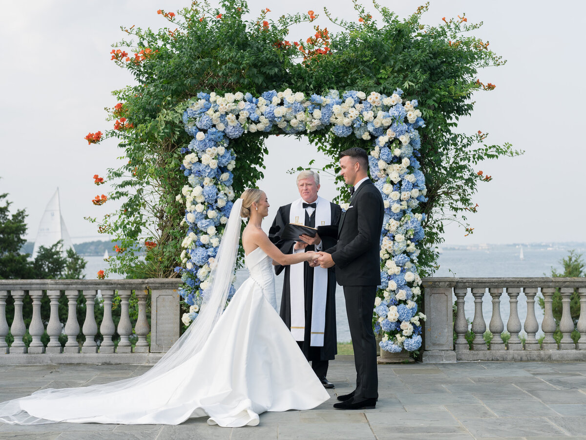 brooke-nash-photography-castle-hill-inn-wedding-5-5