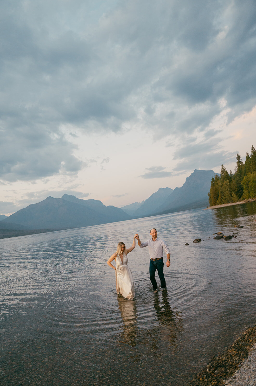 vintage-hollywood-glacier-national-park-elopement-presley-gray-photo1620