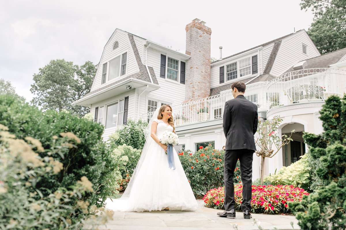 Jenna & Matthew_Wedding_First Look_1006