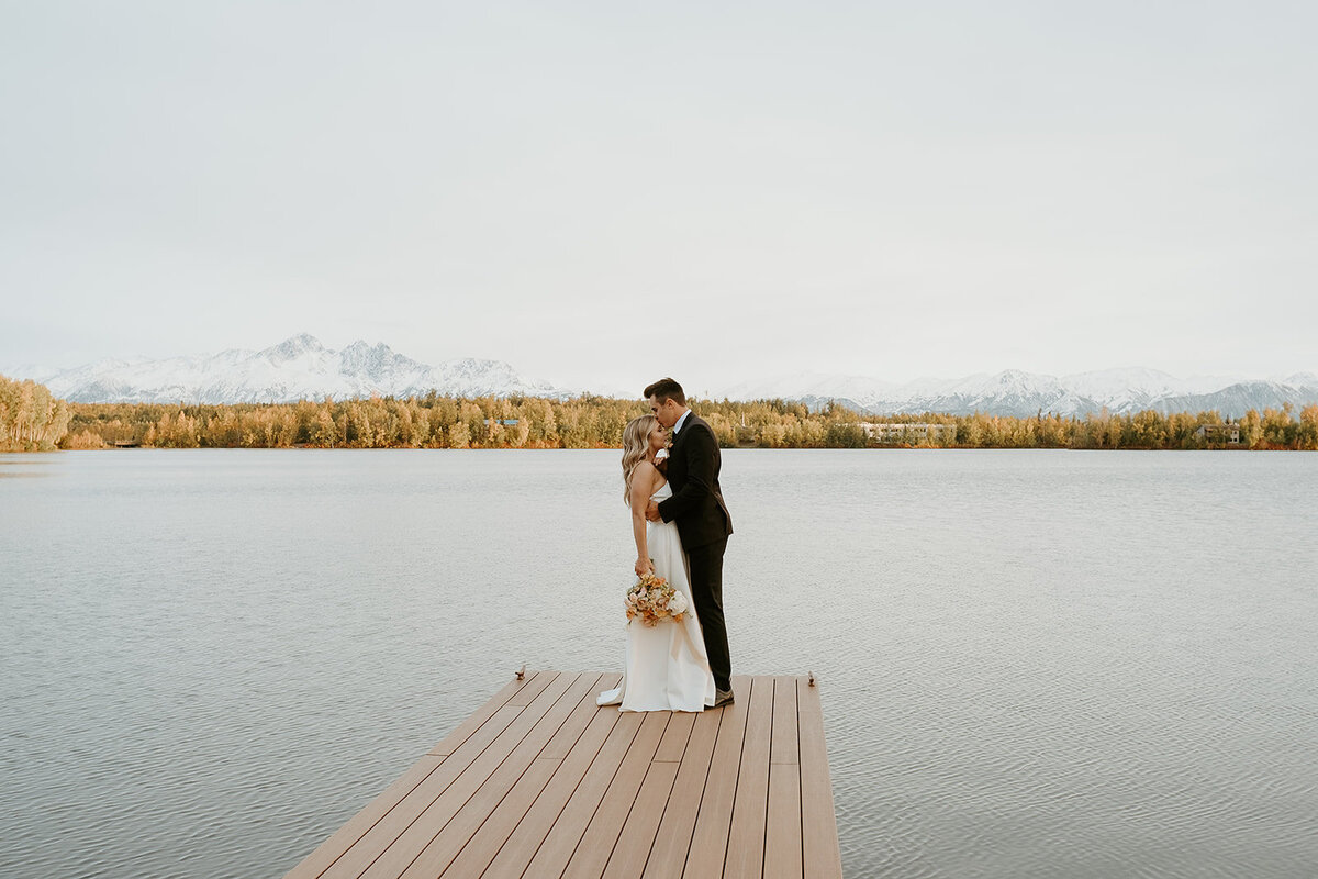 Matsu-Resort-Fall-Alaska-Wedding-143