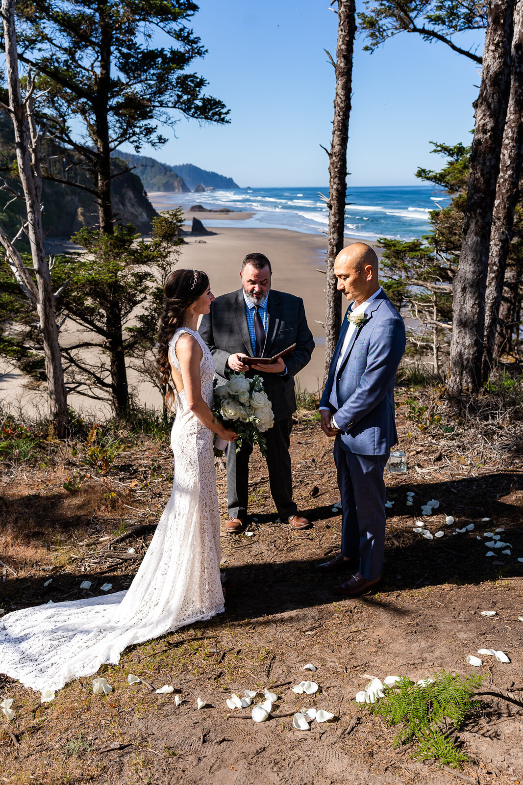 Oregon-Coast-elopement-photographer-43