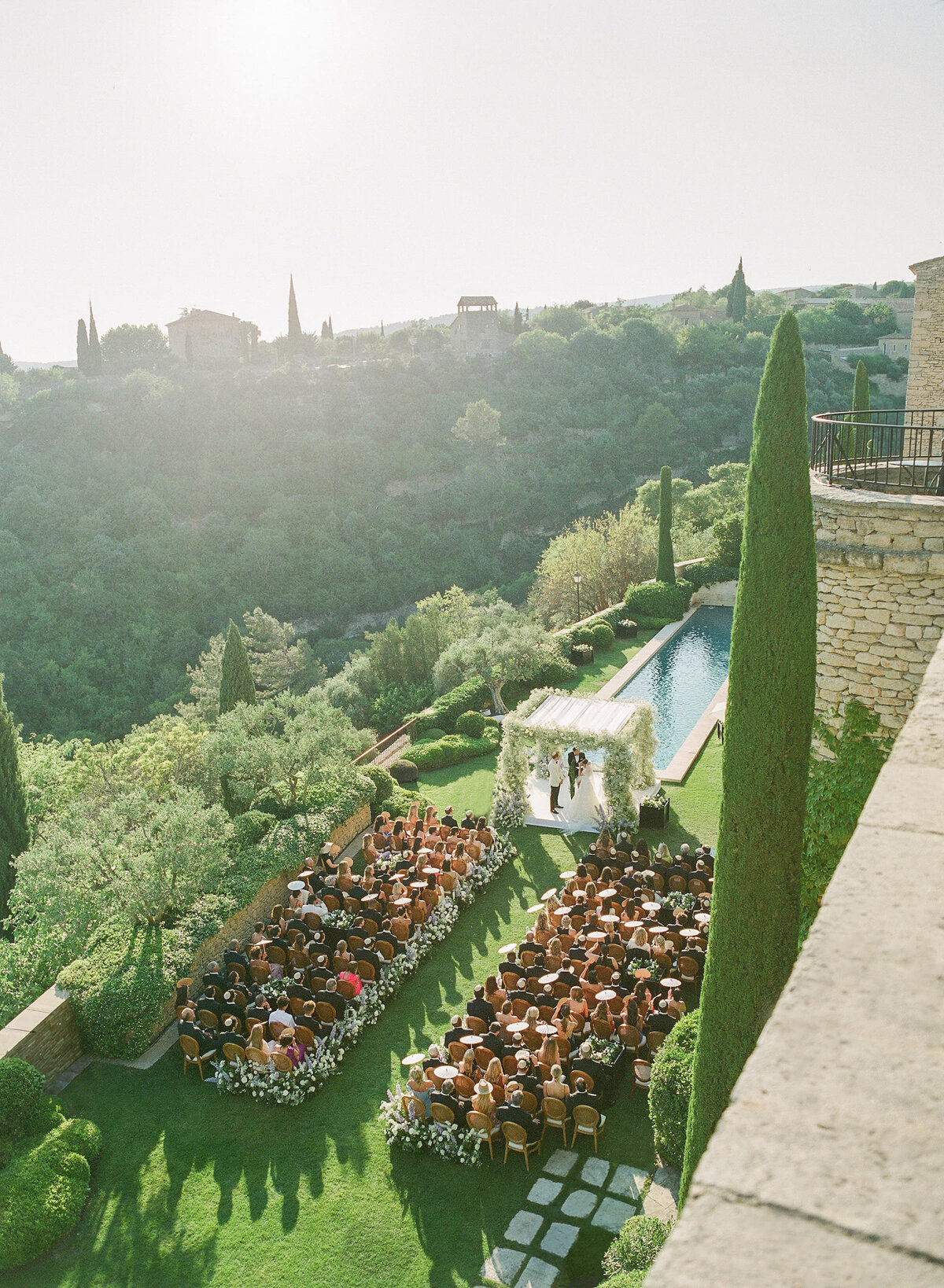 Gordes-wedding-houppa-views