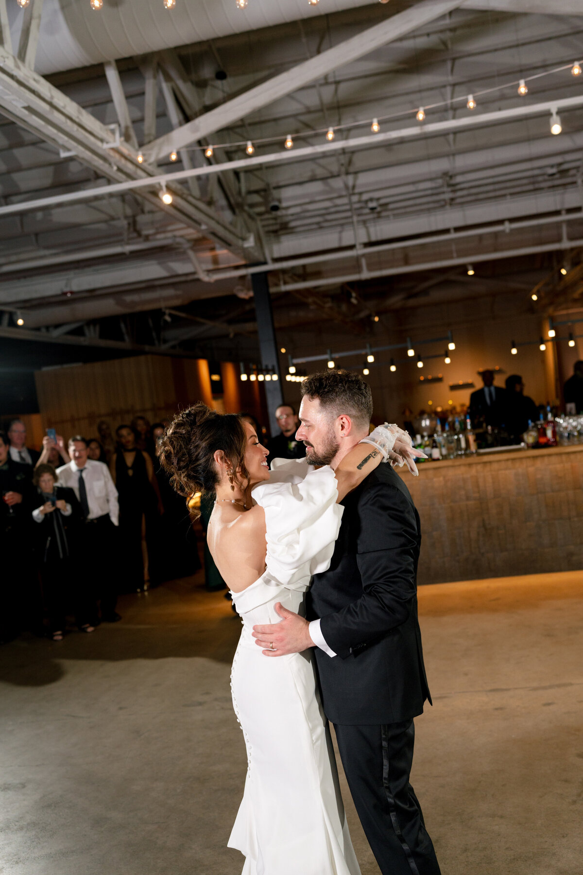 Berlez-Aspen-Avenue-Chicago-Wedding-Photographer- Clementine-Events-Thistle-&-Plume-Shannon-O’Brien-Makeup-Daniela-Kosta-Beauty-Sarabande-The-Robey-Vogue-Magazine-Editorial-Edgy-171
