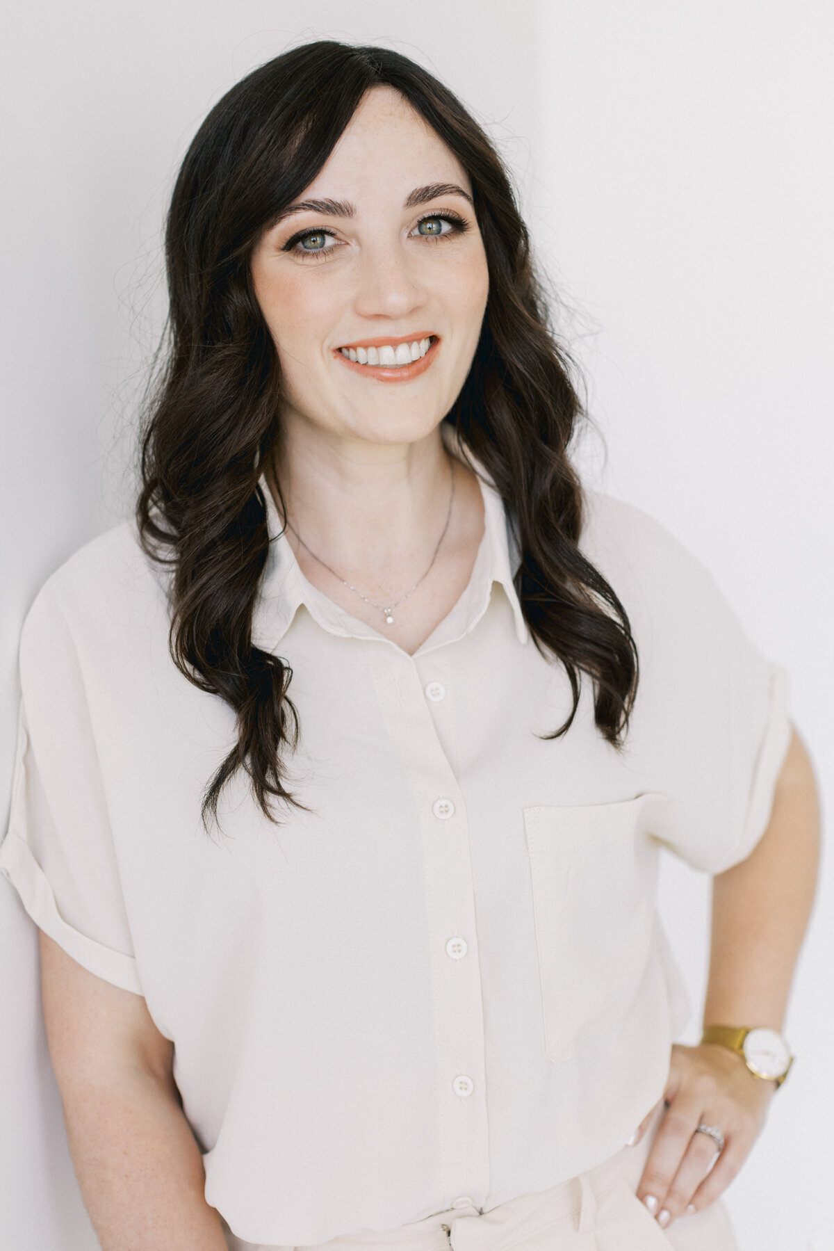 Freitag-Photo-in-headshot-studio-Melissa-Dawn-Events-2