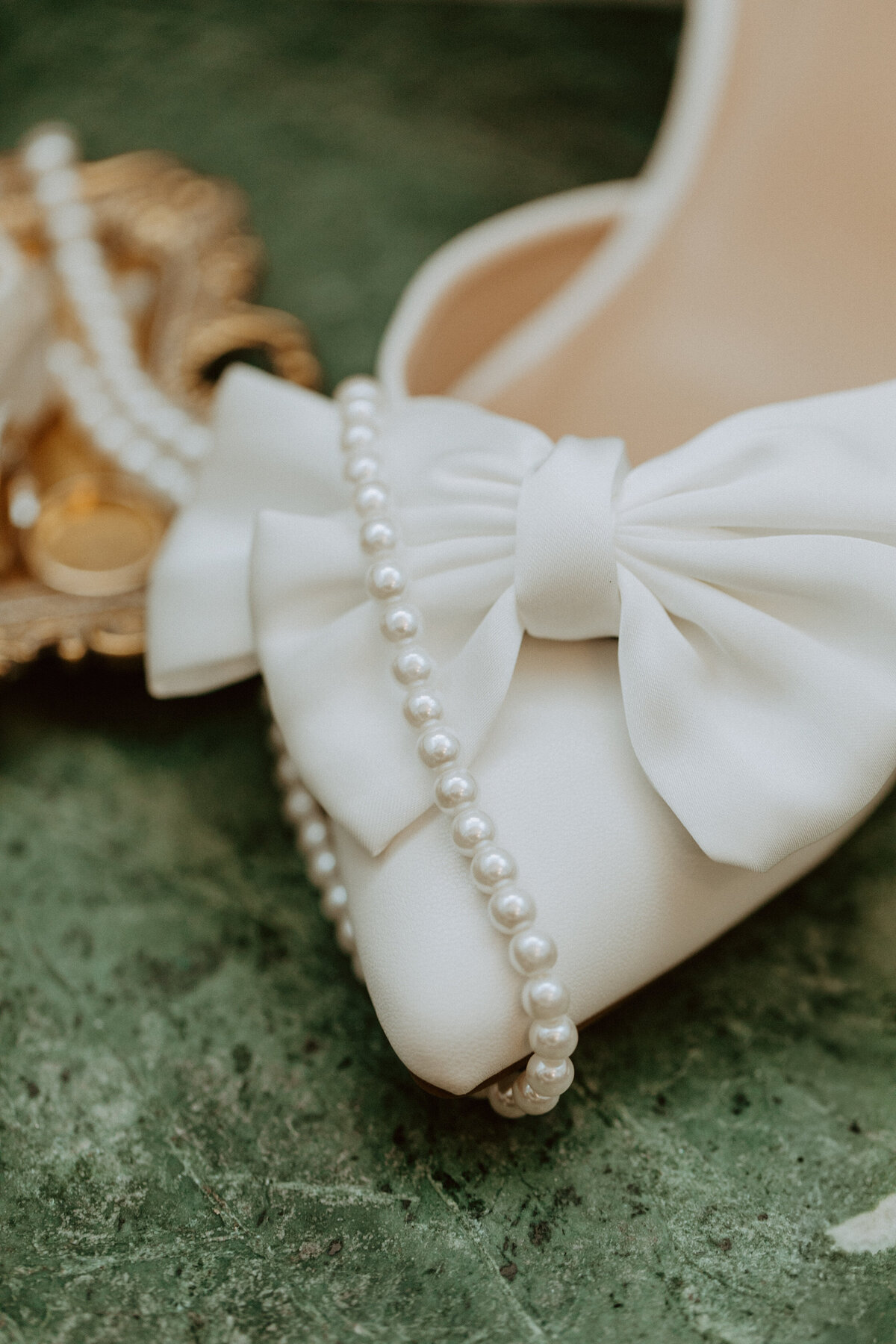rosenbergdetailsgettingready-040