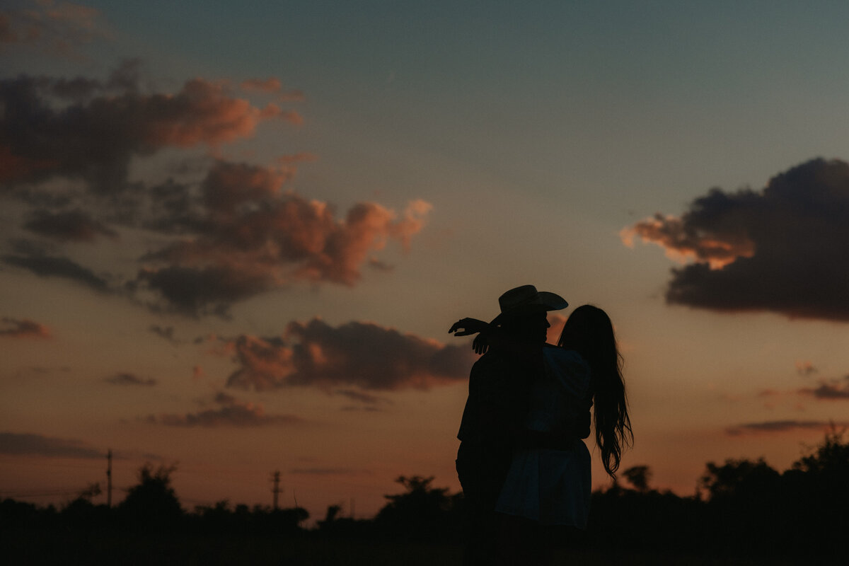 Abby Heron Photography Texas Based and Travel Wedding and Couples Photographer — Couples Gallery for Logan + Lauryn 29